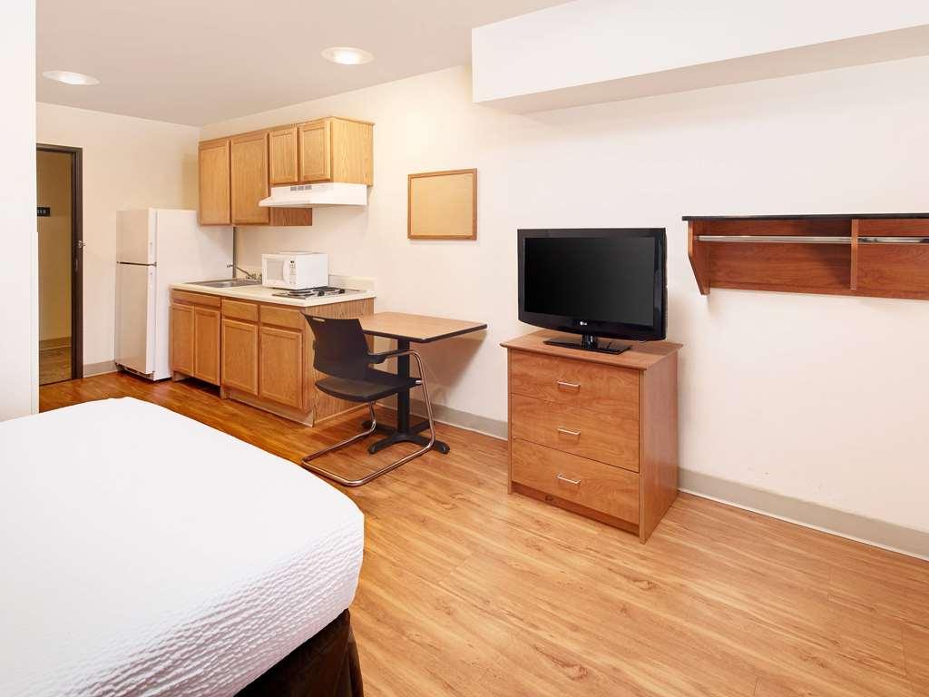 Extended Stay America Select Suites - Charleston - Ashley Phosphate Rd Hanahan Room photo